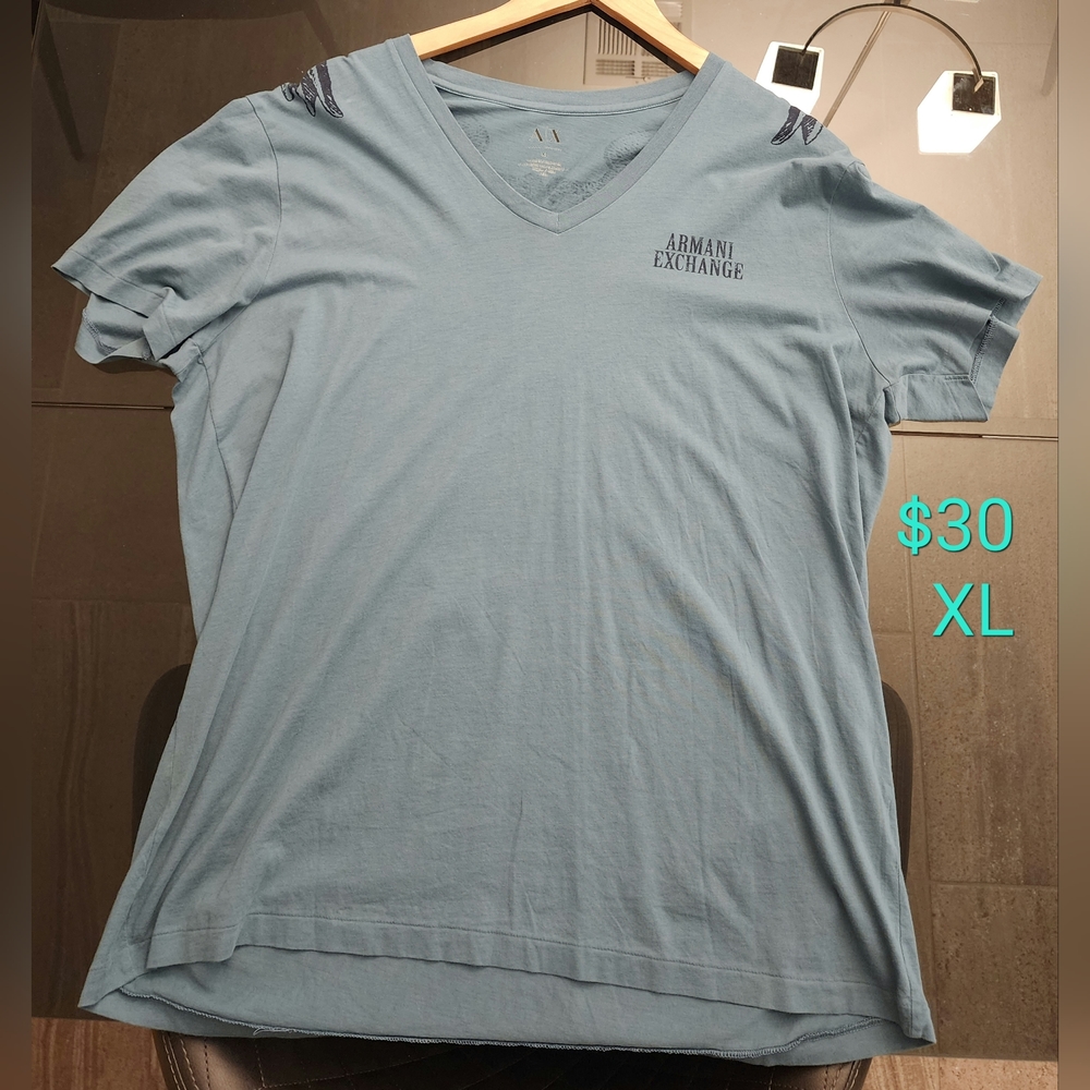 XL Armani Exchange V neck